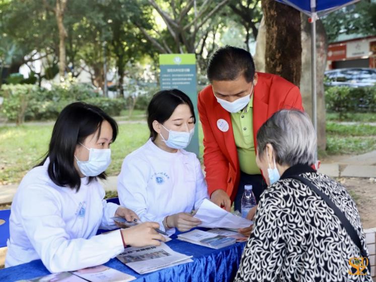 让“光明”照耀莲花北村社区
